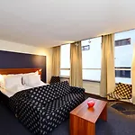 Western Sverre 4*