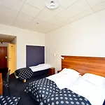 Western Sverre 4*